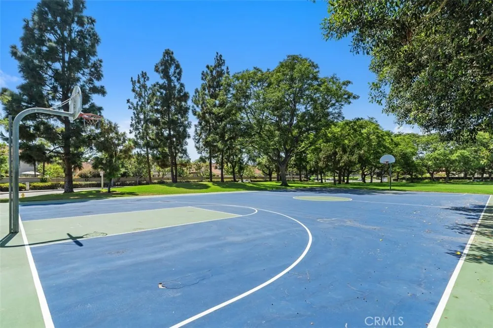 7 Del Perlatto Irvine, CA 92614