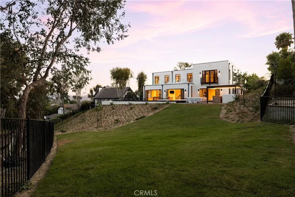 26432 Broken Bit Laguna Hills, CA 92653