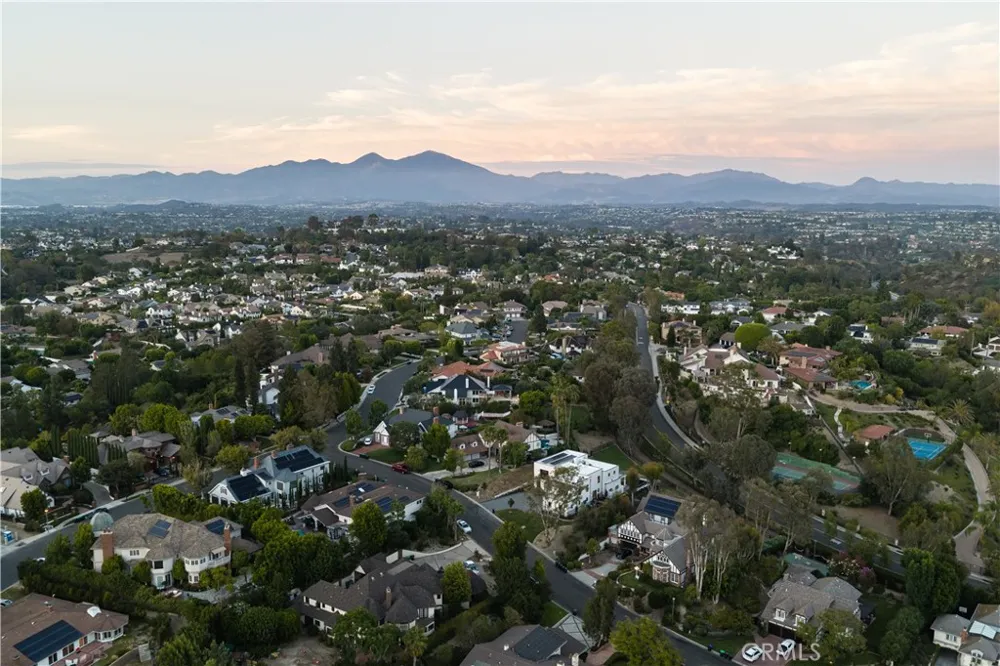 26432 Broken Bit Laguna Hills, CA 92653