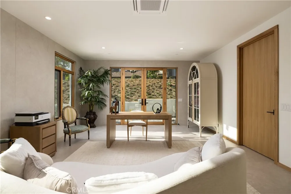 26432 Broken Bit Laguna Hills, CA 92653