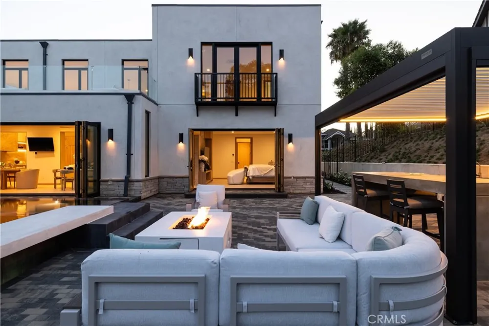 26432 Broken Bit Laguna Hills, CA 92653