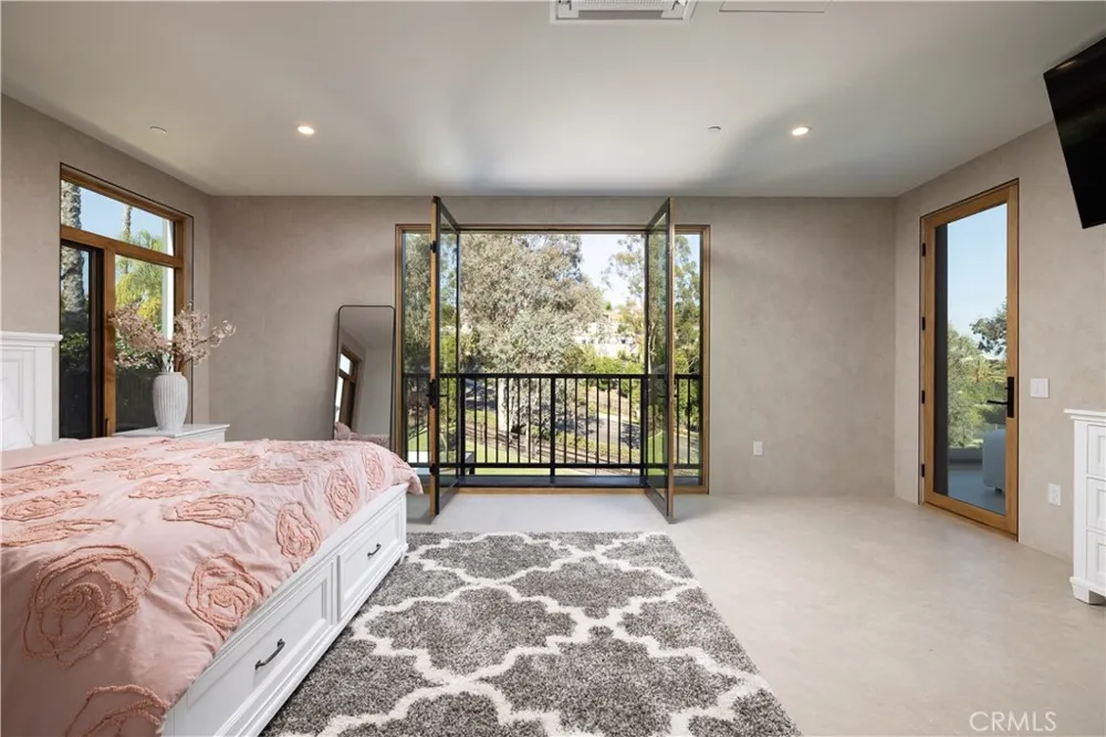 26432 Broken Bit Laguna Hills, CA 92653