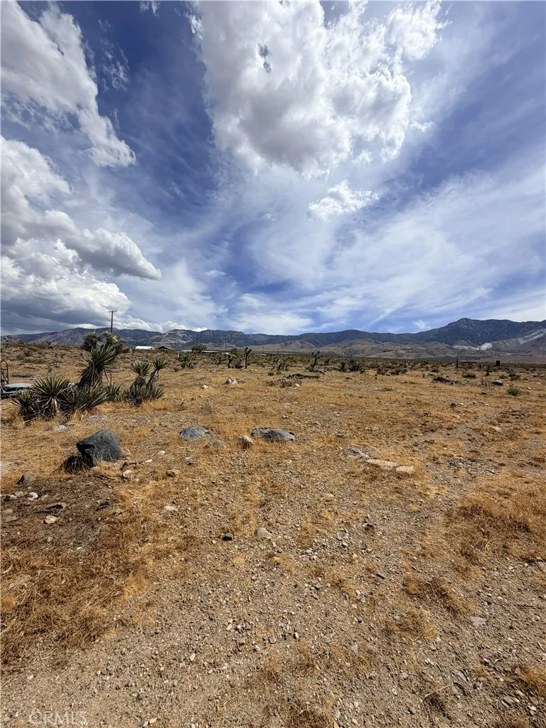 31077 Azurite Lucerne Valley, CA 92356