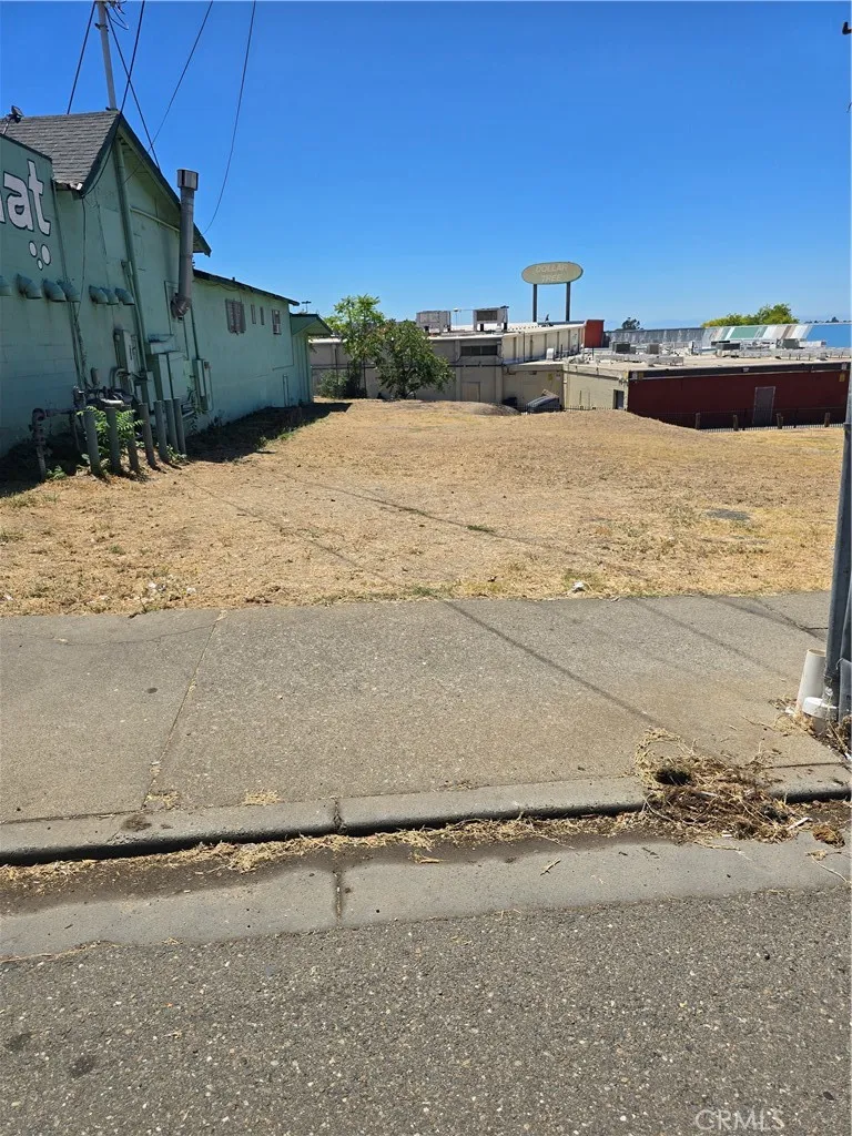 2614 Myers Oroville, CA 95966