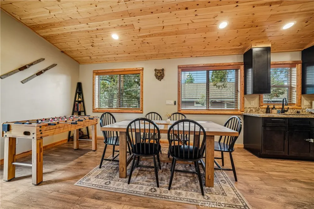 933 Spruce Big Bear City, CA 92314