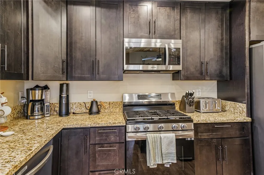 933 Spruce Big Bear City, CA 92314