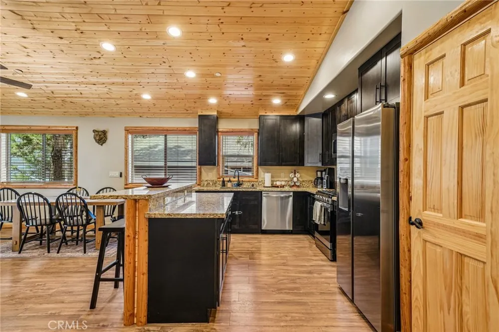 933 Spruce Big Bear City, CA 92314