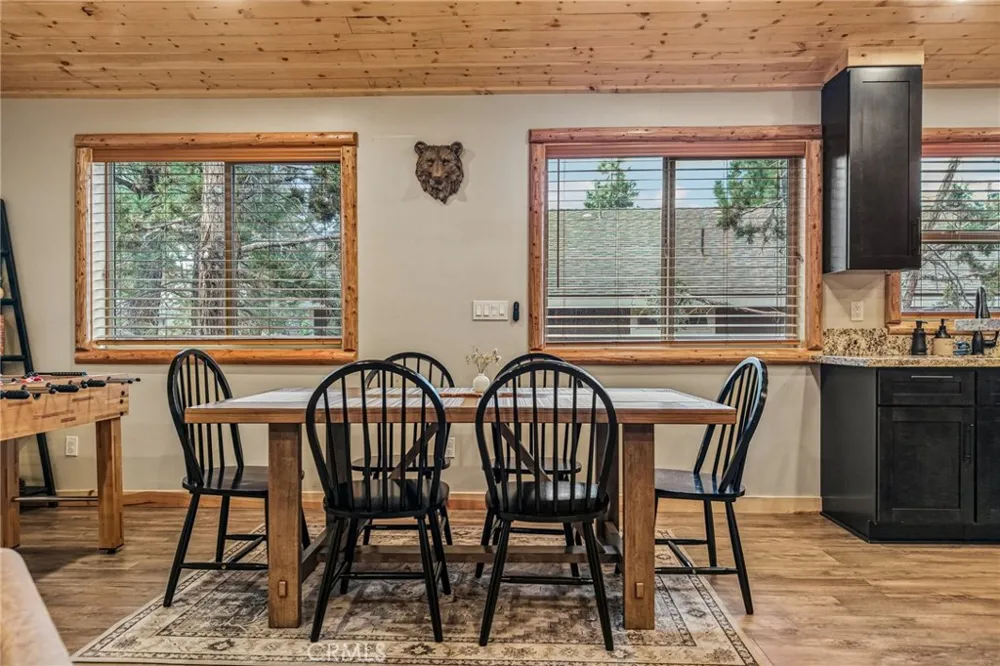 933 Spruce Big Bear City, CA 92314