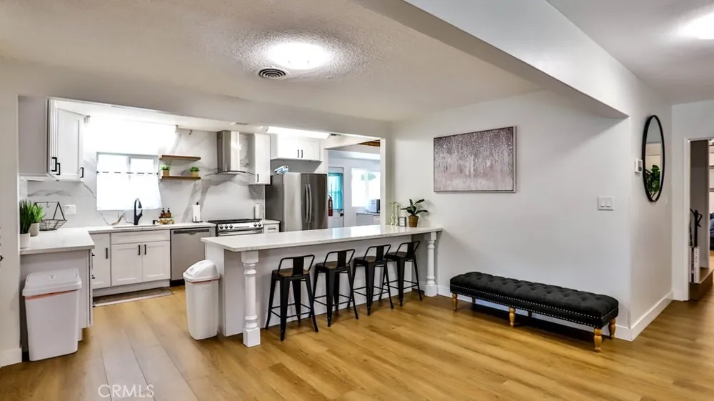 138 Green Oaks Drive Riverside, CA 92507