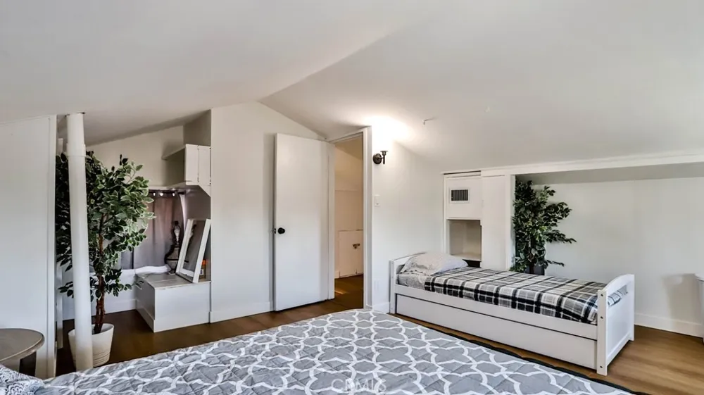 138 Green Oaks Drive Riverside, CA 92507