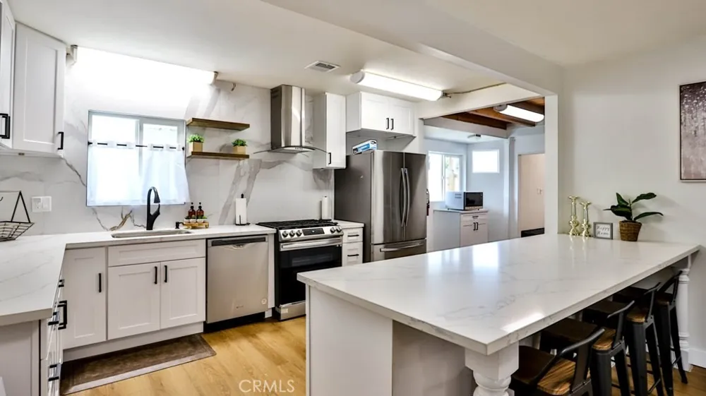 138 Green Oaks Drive Riverside, CA 92507