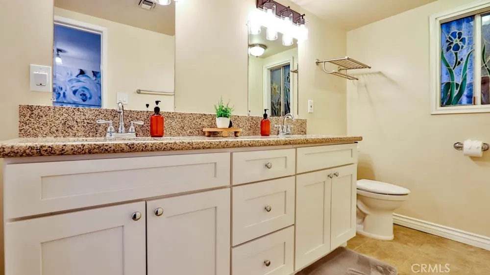 138 Green Oaks Drive Riverside, CA 92507