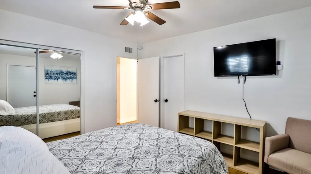 138 Green Oaks Drive Riverside, CA 92507