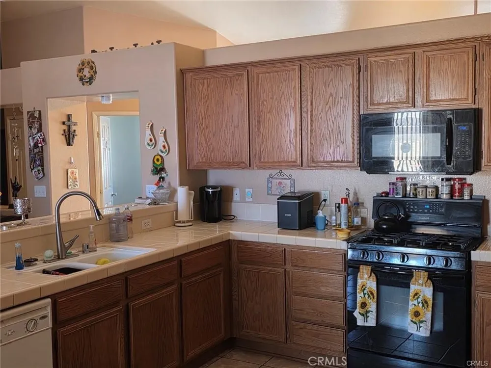 21224 Vidal Court Apple Valley, CA 92308
