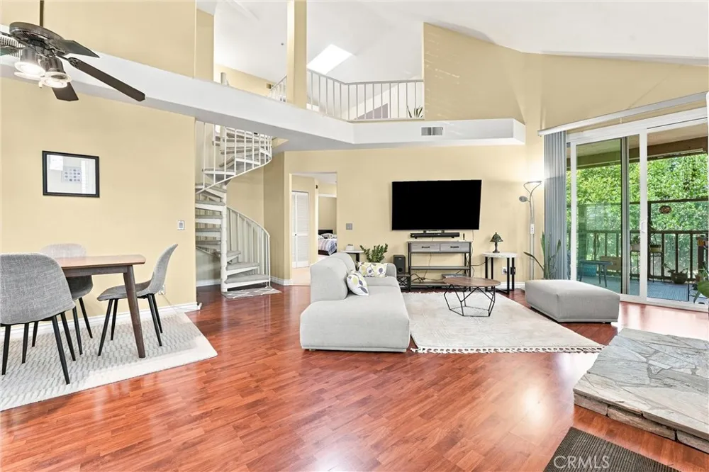 13307 Verona Tustin, CA 92782