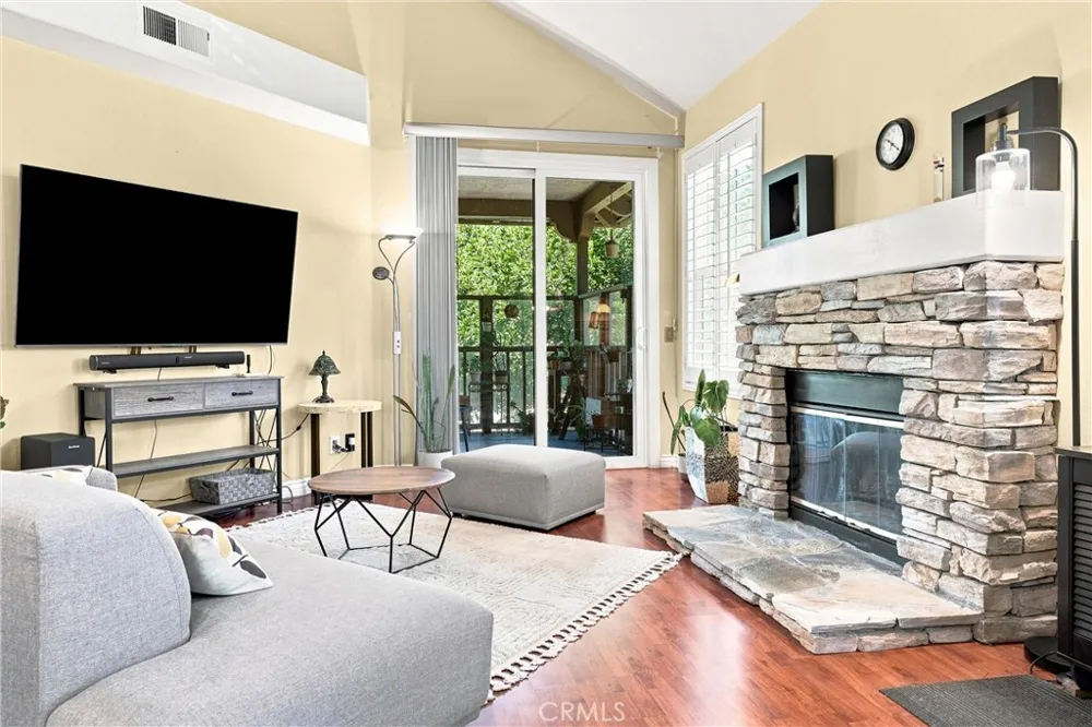 13307 Verona Tustin, CA 92782