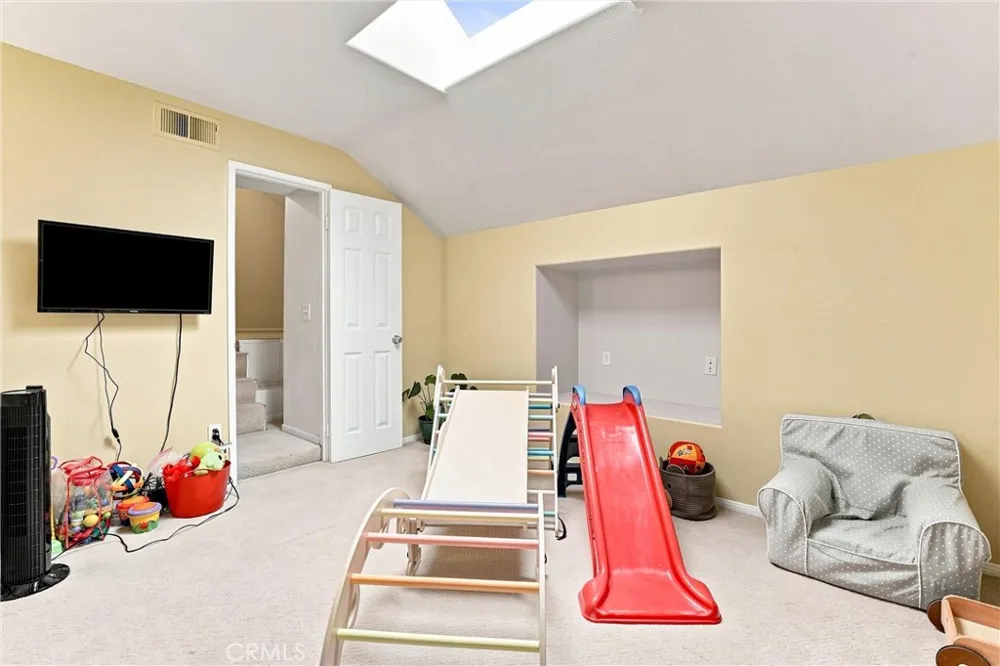 13307 Verona Tustin, CA 92782