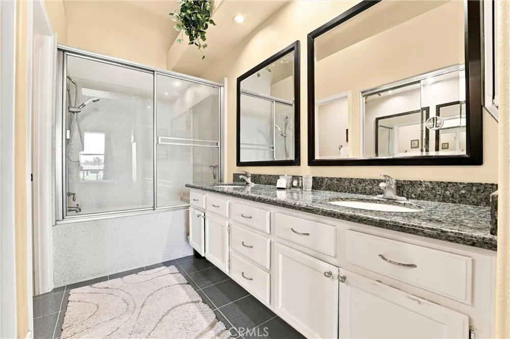 13307 Verona Tustin, CA 92782