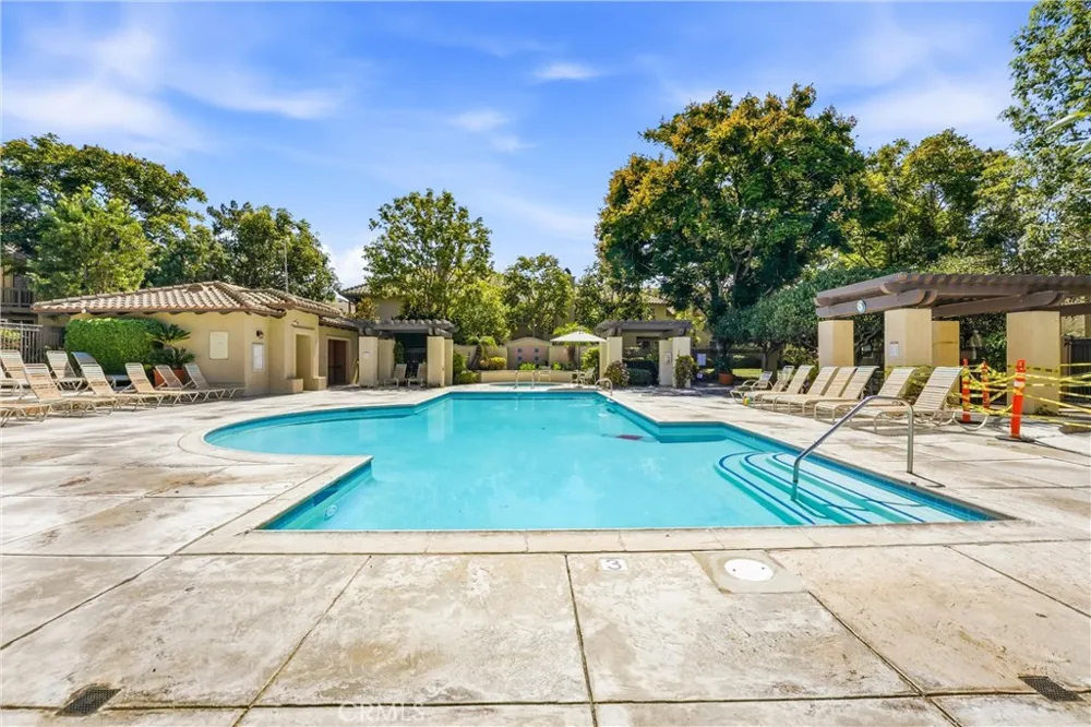 13307 Verona Tustin, CA 92782