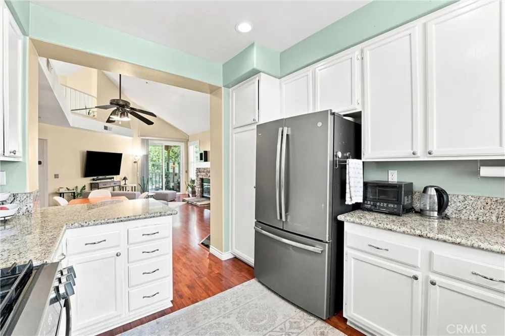 13307 Verona Tustin, CA 92782