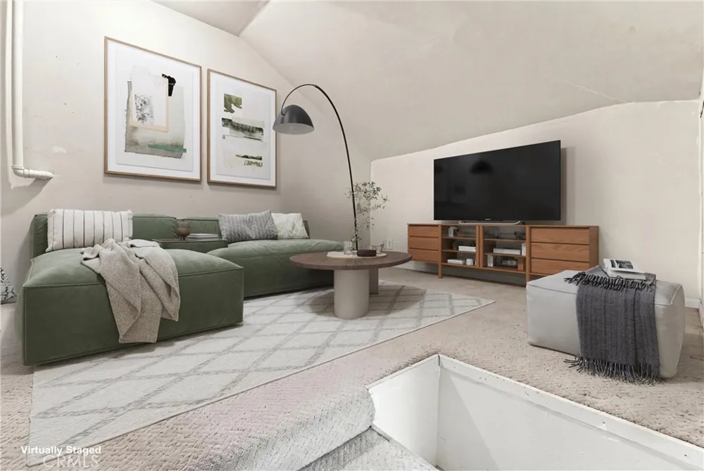 13307 Verona Tustin, CA 92782