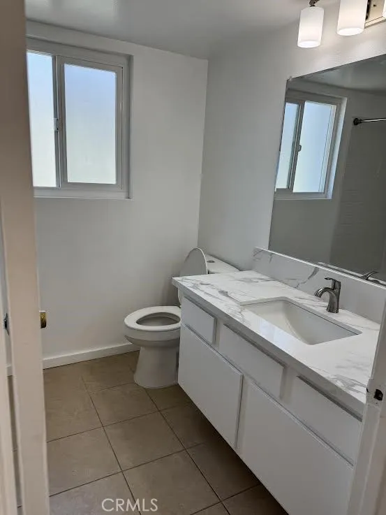 2217 Alabama #C Huntington Beach, CA 92648