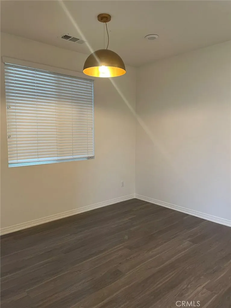 3273 E Yosemite Ontario, CA 91762
