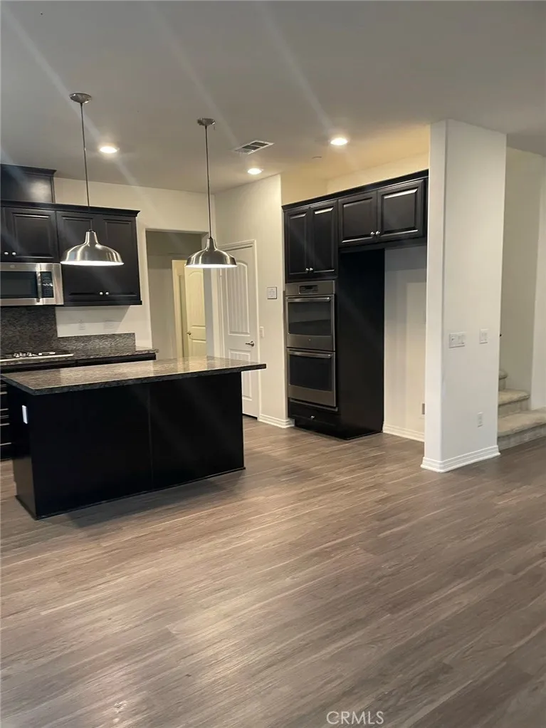 3273 E Yosemite Ontario, CA 91762