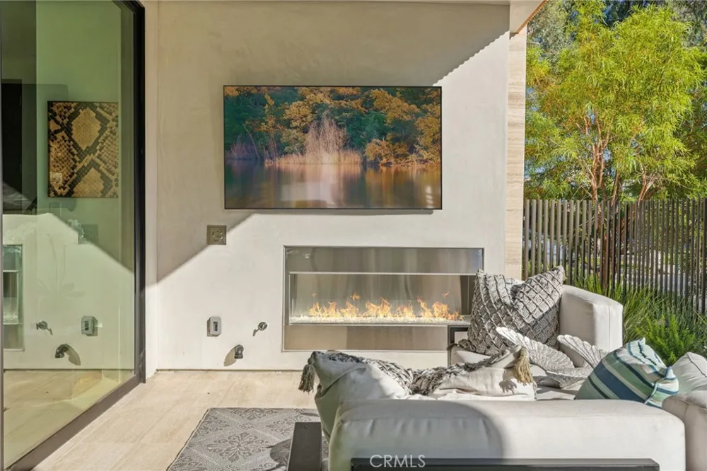 400 Heliotrope Corona del Mar, CA 92625