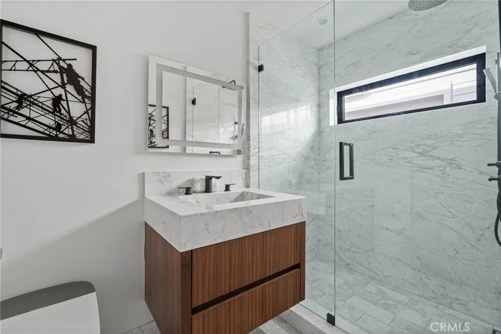 400 Heliotrope Corona del Mar, CA 92625