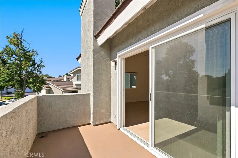 549 Springbrook Irvine, CA 92614