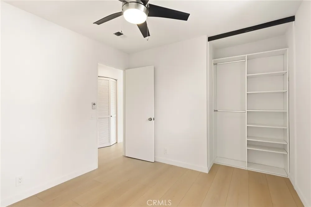 549 Springbrook Irvine, CA 92614