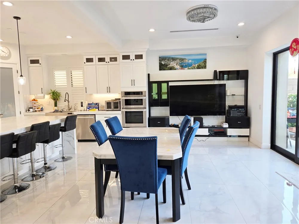 10457 Saint Anna Pl Fountain Valley, CA 92708