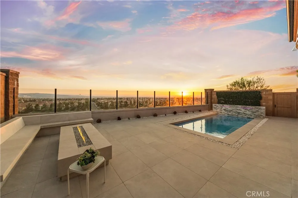 137 Trumpet Flower Irvine, CA 92618