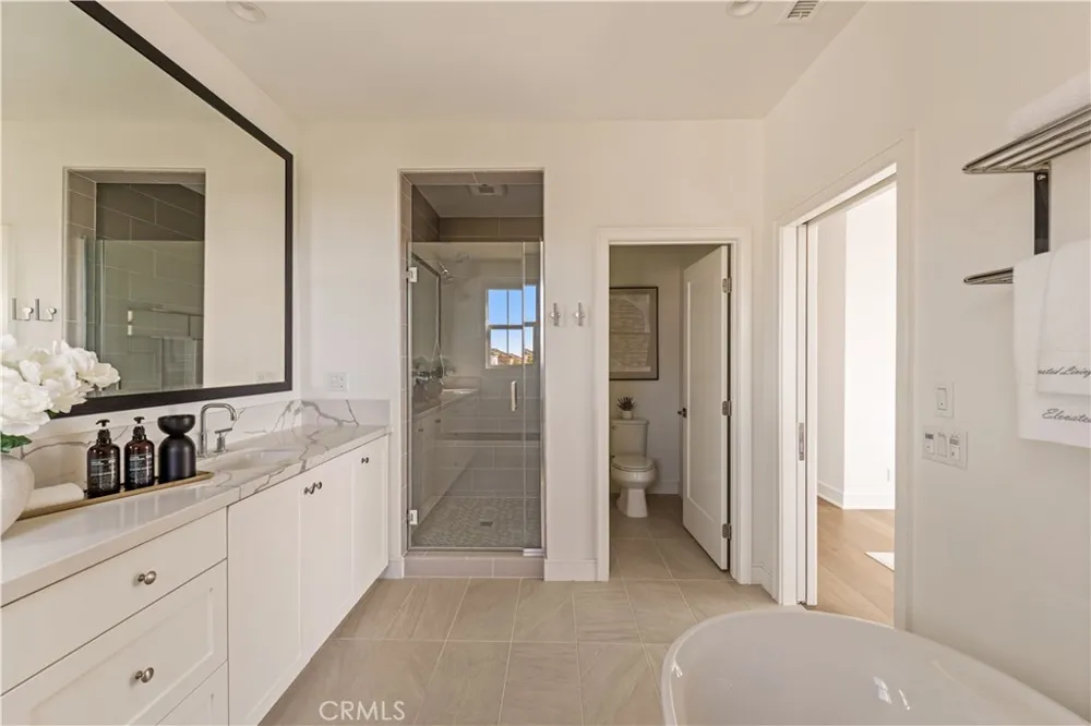 137 Trumpet Flower Irvine, CA 92618