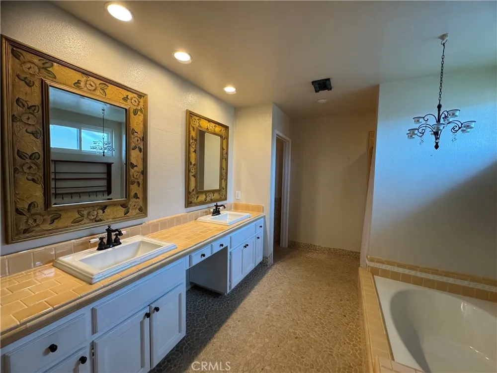 28102 Camellia Court Laguna Niguel, CA 92677