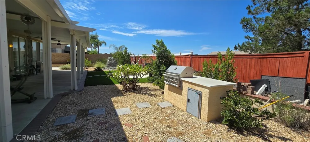 1075 Nighthawk Corona, CA 92881