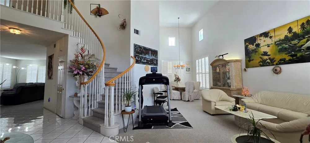 1075 Nighthawk Corona, CA 92881