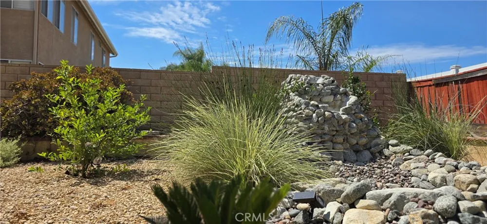 1075 Nighthawk Corona, CA 92881