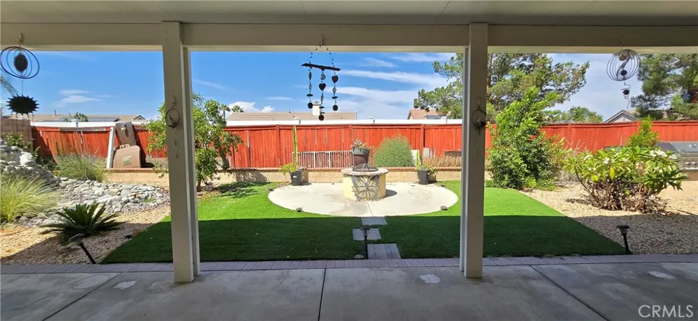 1075 Nighthawk Corona, CA 92881
