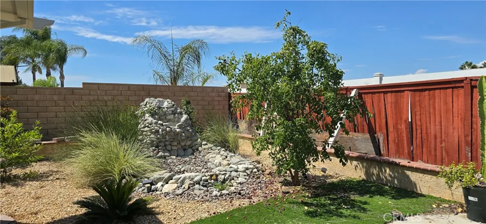 1075 Nighthawk Corona, CA 92881