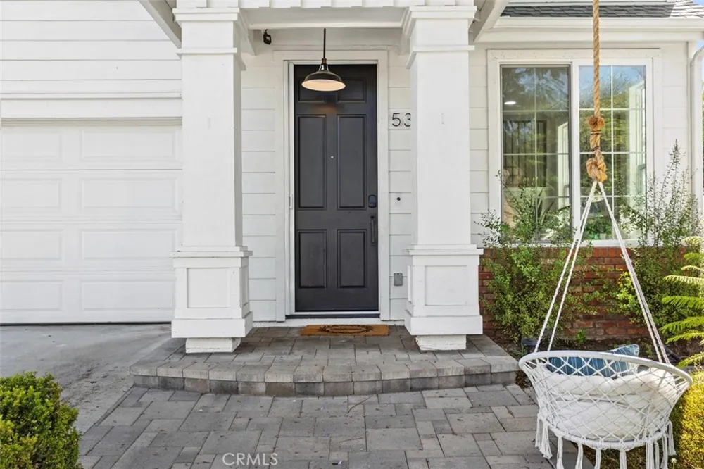53 Bainbridge Ave Ladera Ranch, CA 92694