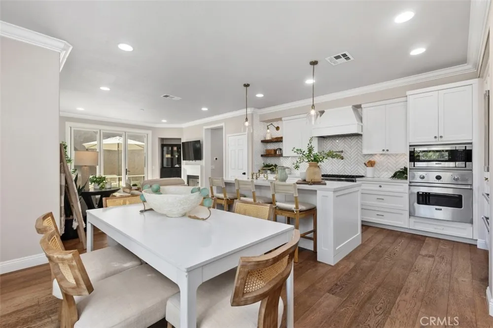 53 Bainbridge Ave Ladera Ranch, CA 92694