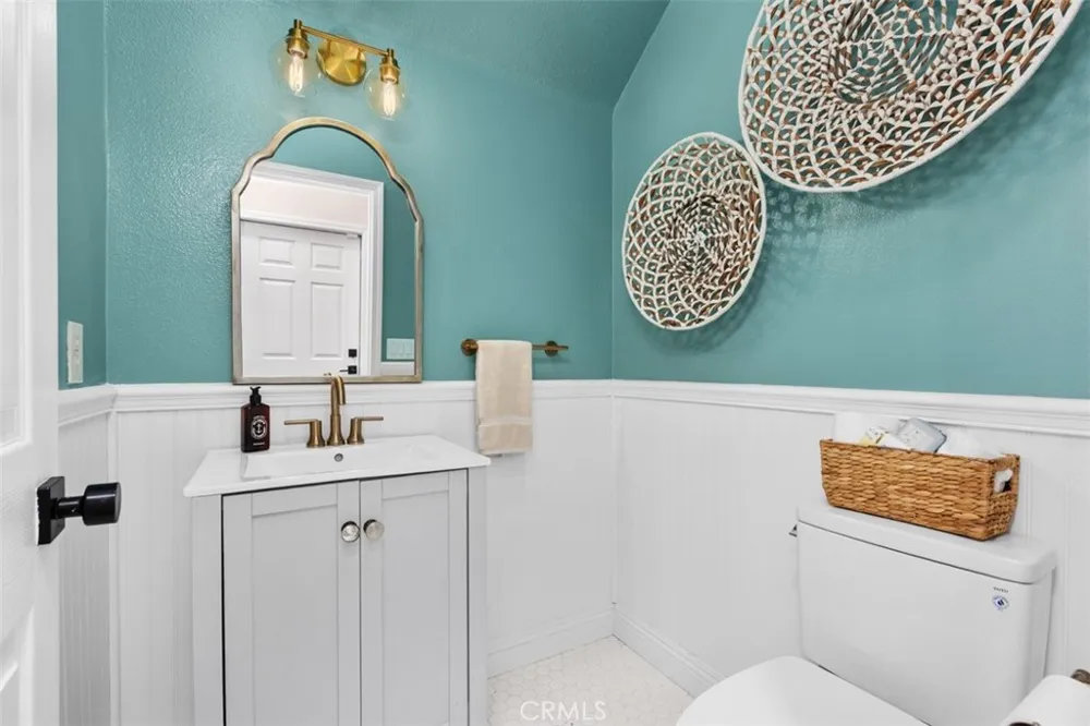 53 Bainbridge Ave Ladera Ranch, CA 92694