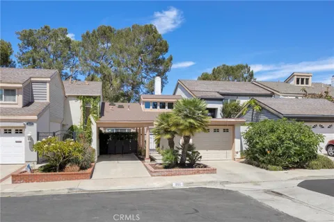 4611 Green Tree