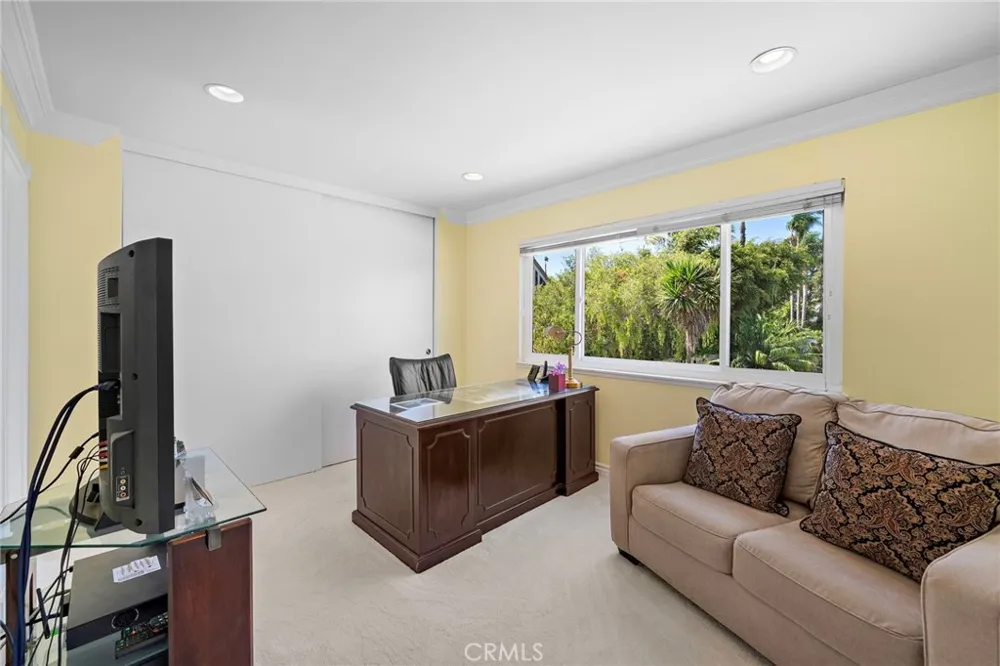 4221 Humboldt Huntington Beach, CA 92649
