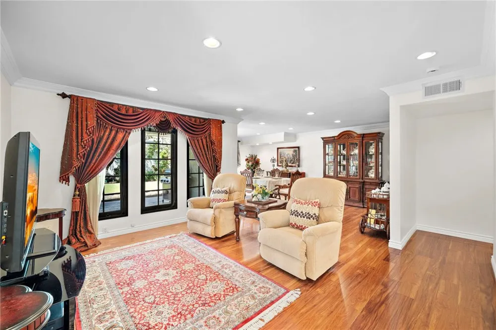 4221 Humboldt Huntington Beach, CA 92649