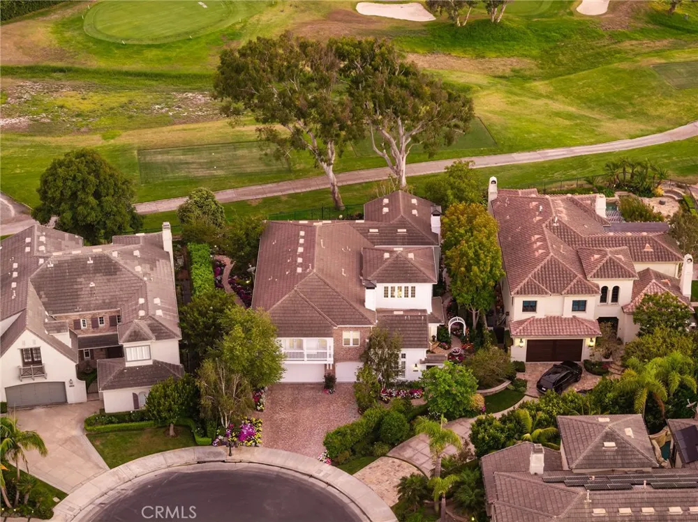 19609 Mayfield Circle Huntington Beach, CA 92648