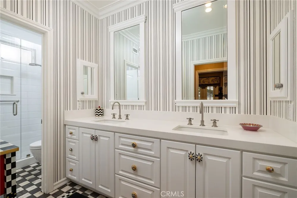 19609 Mayfield Circle Huntington Beach, CA 92648
