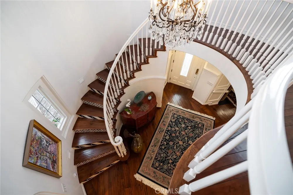 19609 Mayfield Circle Huntington Beach, CA 92648